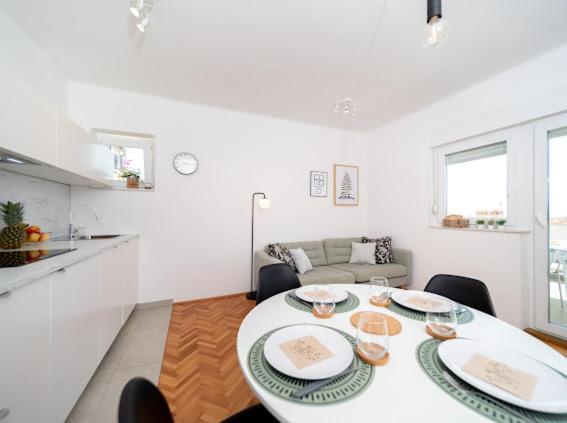Laganini Apartman Rab Rab Town Zewnętrze zdjęcie