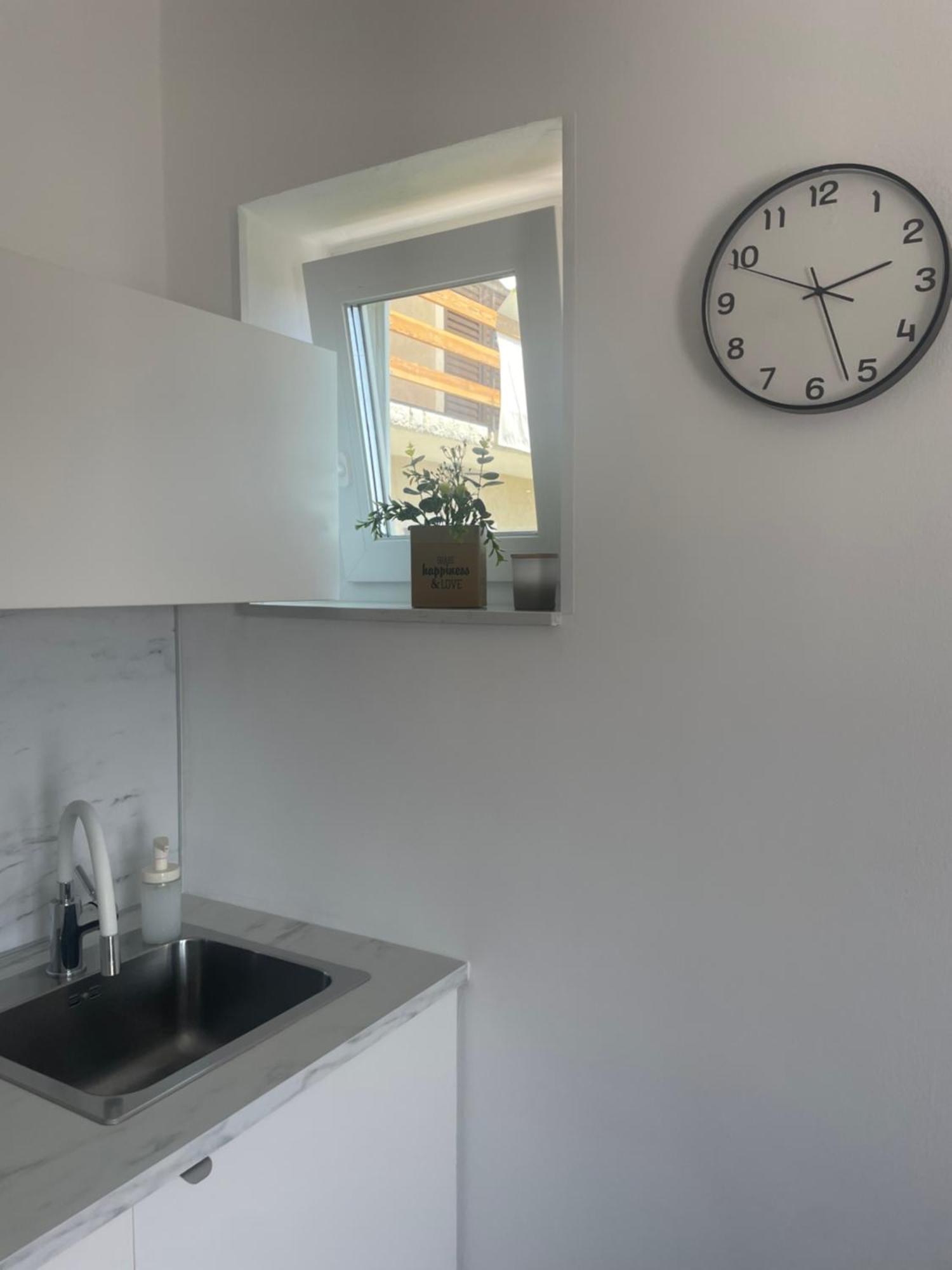 Laganini Apartman Rab Rab Town Zewnętrze zdjęcie
